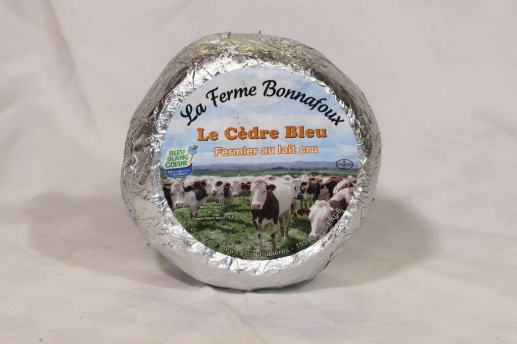 Cèdre Bleu Fromage Fermier au lait cru Entier env 380gr "ferme du Cèdre Bleu"